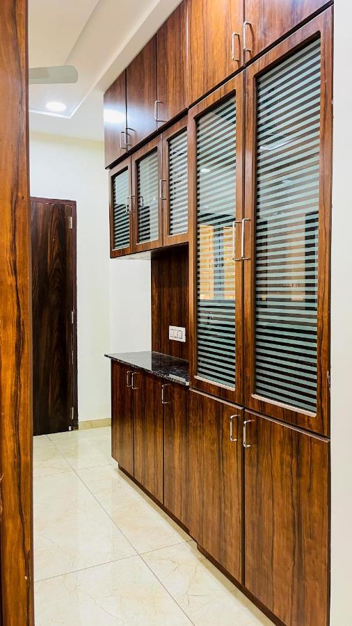 Luxurious 3 Bhk In - Shivani Villa Bhuj