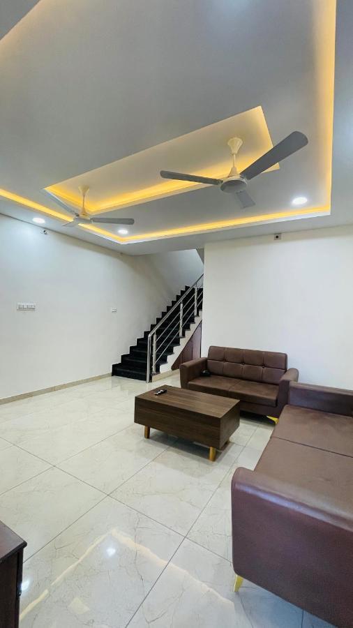 Villa Luxurious 3 Bhk In - Shivani *